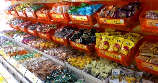 白酒概念与休闲食品龙头股